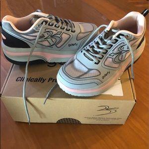 Gravity Defyer Ion Ultimate Pain Relief Shoe Size 9W